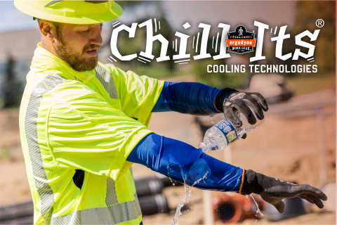 Chill-Its Cooling Technologies - Worker pouring water on his cooling sleeve
