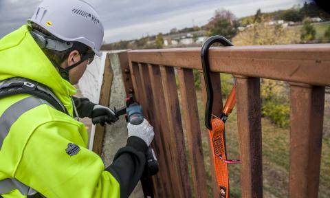 Worker wearing safety helmet