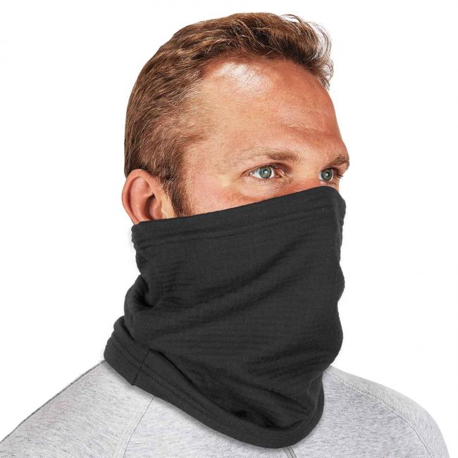 Black 6962 FR neck gaiter on model