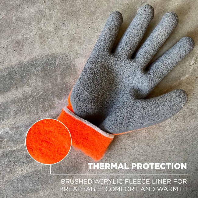 Thermal protection: brushed acrylic fleece liner for breathable comfort and warmth. Image shows fleece inside of gloves.