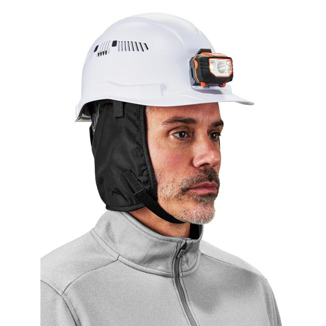 3q hard hat liner on model wearing a hard hat