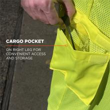 Cargo pocket: on right leg for convenient access and storage