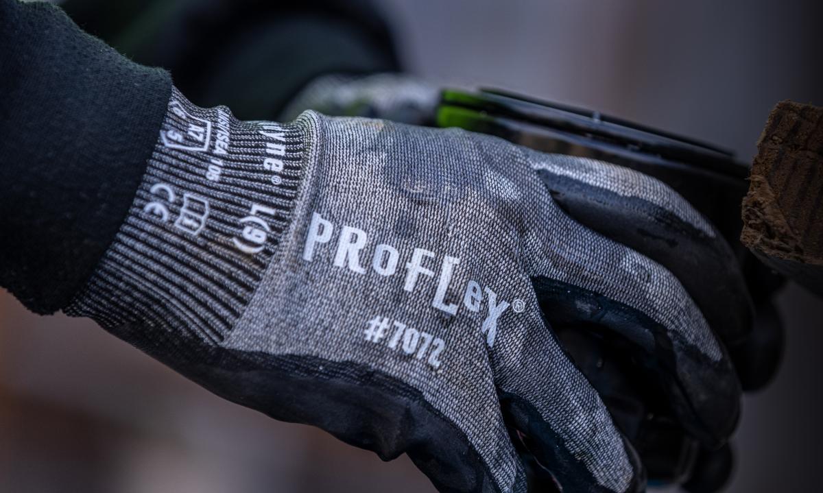 Ansell's guide to cut-resistant gloves and sleeves